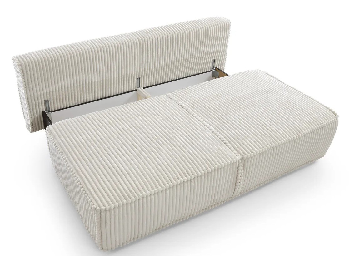 LOOMA sofa – otvorený úložný priestor za vysunutým sedom pri zdvihnutom operadle.