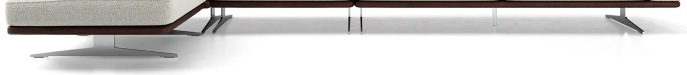 NUVARO R3 – detail oceľových nôh a kontrastnej spodnej línie.