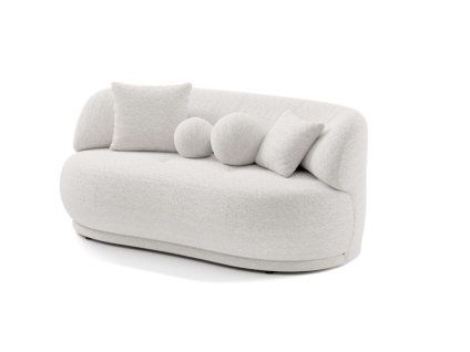 Sedacia súprava BLAZE mini sofa A5 svetlá béžová v čelnom štúdiovom zábere na bielom pozadí, oblý tvar s dekoračnými vankúšmi.