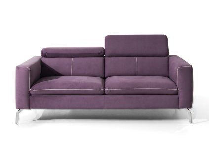 Pohovka LASIA SOFA 2,5 vo fialovom čalúnení na bielom pozadí, čelný pohľad na dva a pol miestnu pohovku s polohovacími opierkami hlavy.