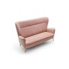 Trojmiestna pohovka NAOMI sofa 3 v ružovej farbe, šikmý pohľad sprava so zvýraznením profilu sedáku a drevených nôh na bielom pozadí.