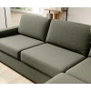 Detail sedákov a operadiel sedačky LILLY SOFA v tmavozelenej farbe, pohľad zhora