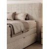 Boxspring posteľ BORA - béžová - pohľad zboku - detail čalúnenia
