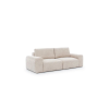 Pohovka VIKTORIA na bielom pozadí, kompaktná sofa verzia so širokými opierkami rúk, pohľad spredu.