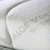 Matrac ADMIRÁL BIO HYDROLATEX T4 – detail prešívania a označenia poťahu ALOE VERA.